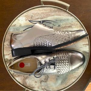 COPY - Stunning cole hann metallic oxfords